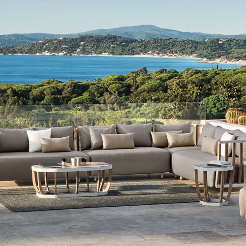 Buying Guide: How to Choose the Best Patio Sofa for Your Needs and Budget